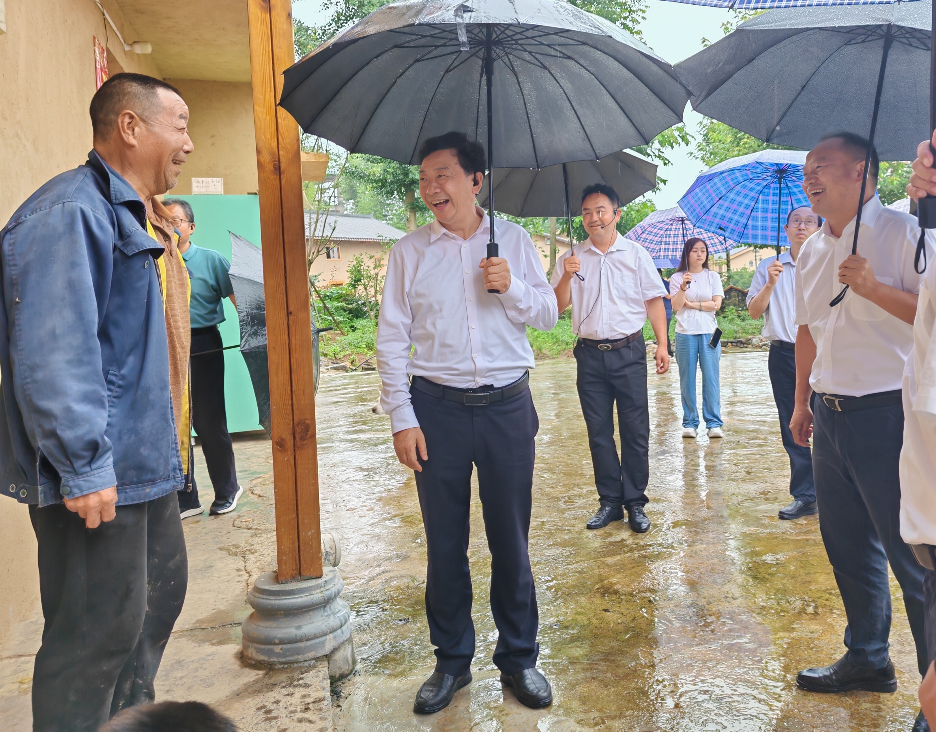 全州“一線協商·共同締造”現場推進會暨全州政協系統黨建工作座談會召開
